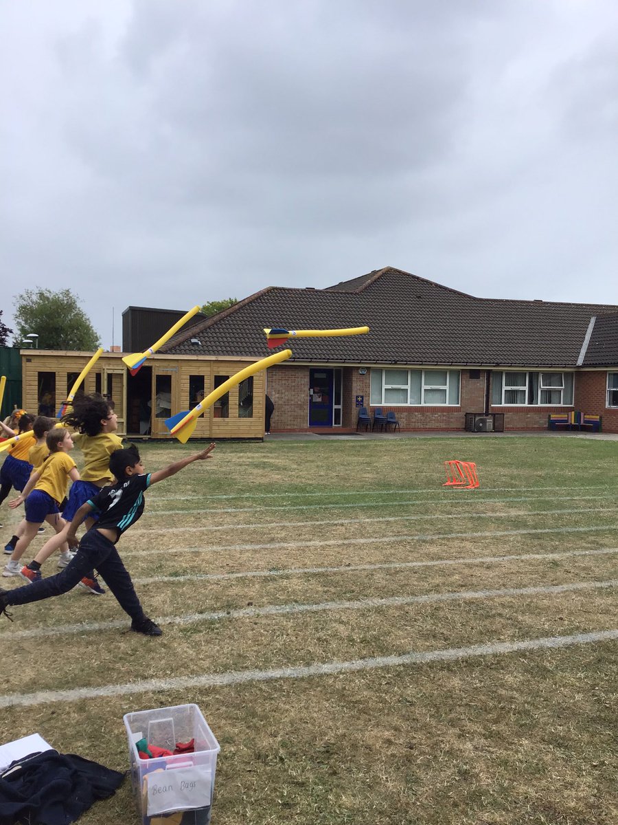 RuncieOf's tweet photo. Year 2 did absolutely amazing at their Sports Day! They made us all so proud π #ARFSPE #ARFSsportsweek @YouthSportTrust @PE_SportService https://t.co/sojbnKfTG8