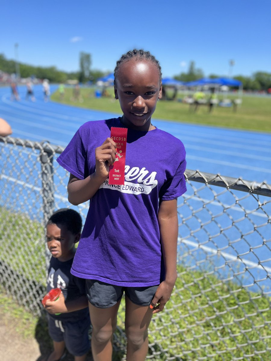 Mrs. Bondy tweet media