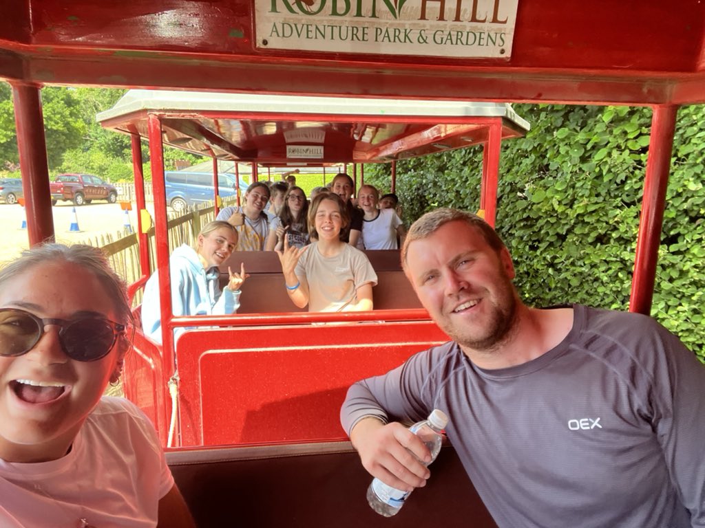 felstedprep's tweet photo. Tractor-train selfie #IOW #year8leavers https://t.co/m6hcourylc