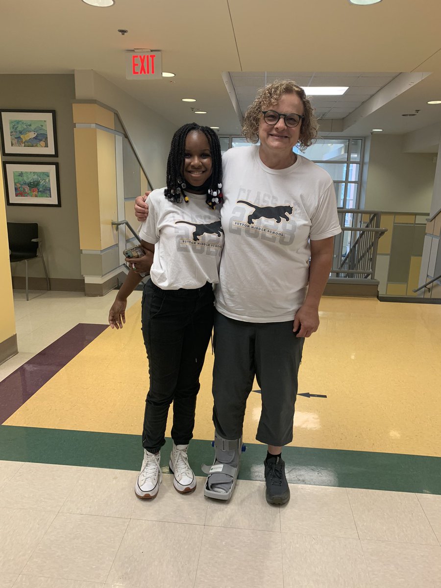 ARA Twinin Day!!! <a href="/DrMightyN/">Dr. Nardiann Mighty</a> <a href="/SuttonMYP/">Sutton IB MYP</a> <a href="/MerriweatherEDU/">Dr. Dominique R. Merriweather</a> <a href="/barbarabieniemy/">Barbara Bieniemy</a> <a href="/GeRodriguez72/">Ms. Gladys Rodriguez</a> <a href="/SuttonPrincipal/">Gail Johnson</a>
