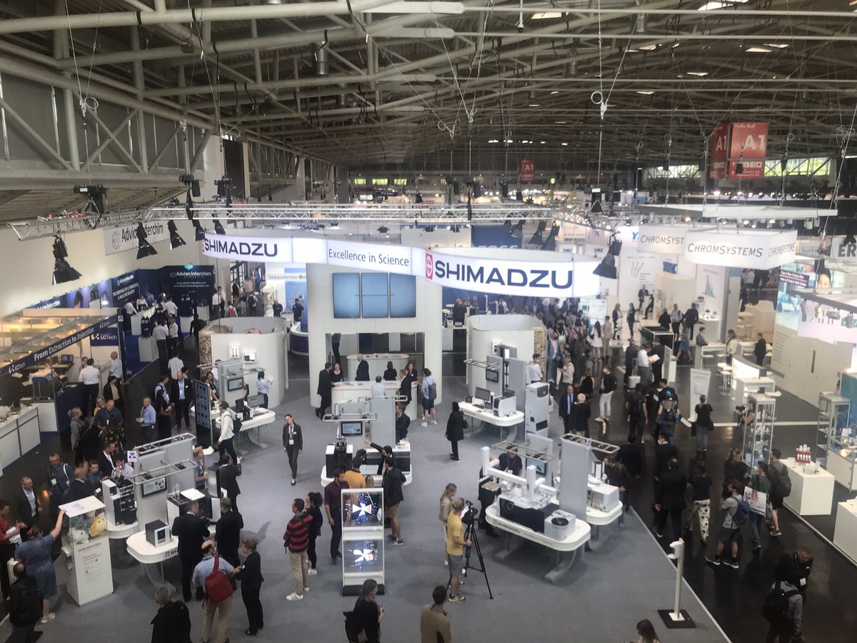 meduscom's tweet photo. #meontour: Tag 1 auf der @analyticaFair für unseren Kunden Shimadzu Deutschland – gut besucht, angenehme Gespräche! Wir freuen uns auf Tag 2🥳 https://t.co/i8iEEEwlCp