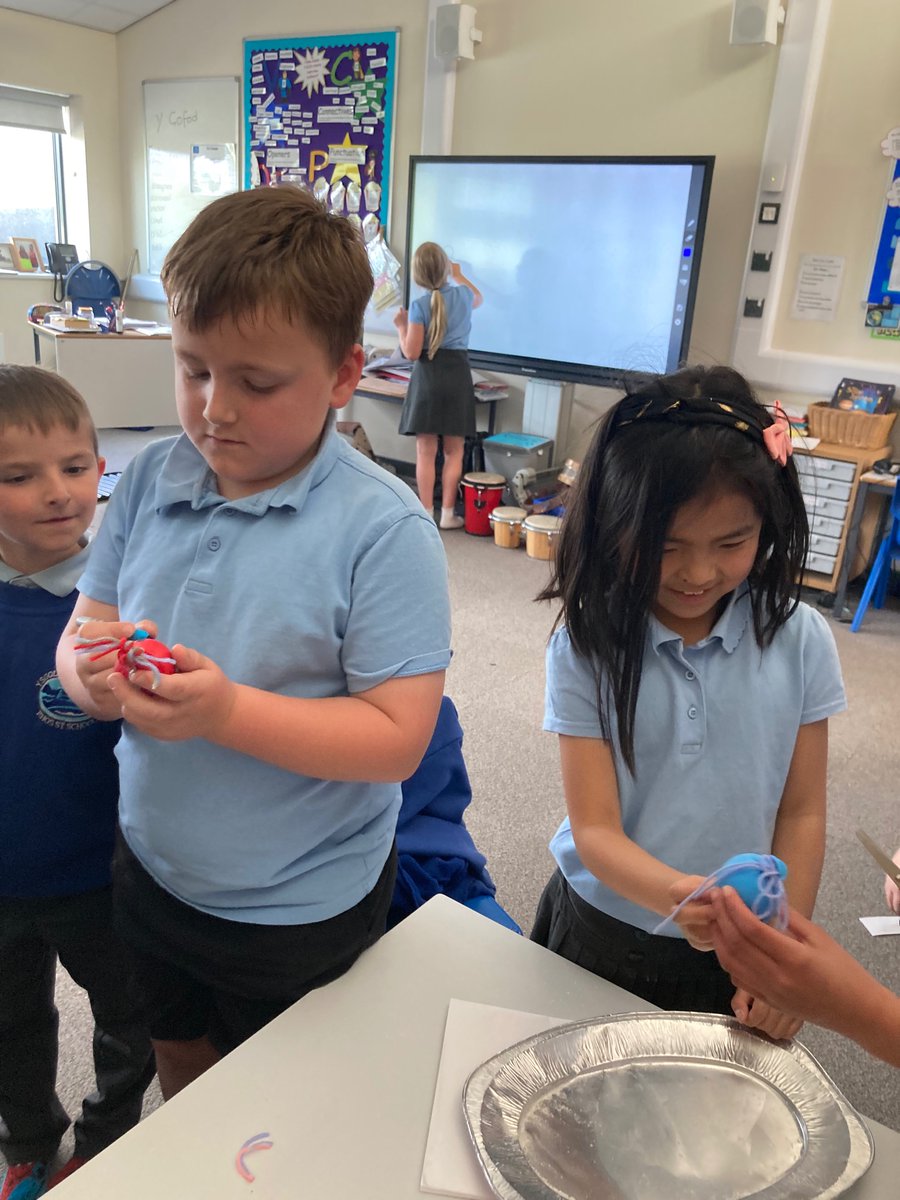 Ysgol Stryd y Rhos / Rhos Street School tweet media