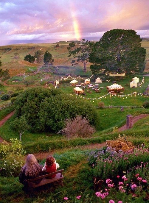 TolkienWonder's tweet photo. This is my idea of a sabbatical. https://t.co/uSdPZMZWEF
