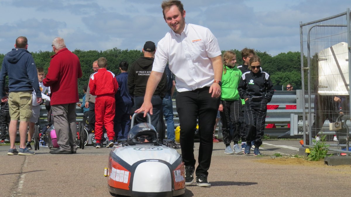 Race 3.. And another win for the Renishaw Greenpower team! 3 cars, 10 people and a lot of team spirit. Lotus was a tricky track with tight corners to contend with.. The drivers fought their way up the positions to come an impressive 1st, 4th &amp; 5th place. A week gap before race 4!