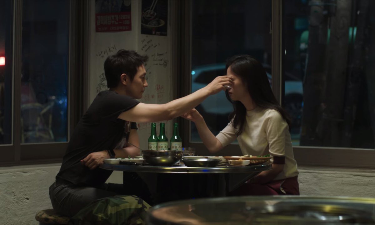 luvsickku's tweet photo. 맥주잔준대서받긴햇는데
소주잔이엇으면
더좋았을걸하는그런생각 https://t.co/tfgJJHxUzN