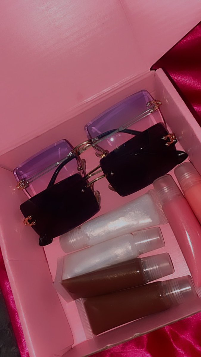 sprvzzz's tweet photo. Fly girl boxes dropping on the website soon 🔥

Subscribe to our site to stay updated on drops ❤️

https://t.co/xI0dT0DEqb https://t.co/ptAhmxqNQm