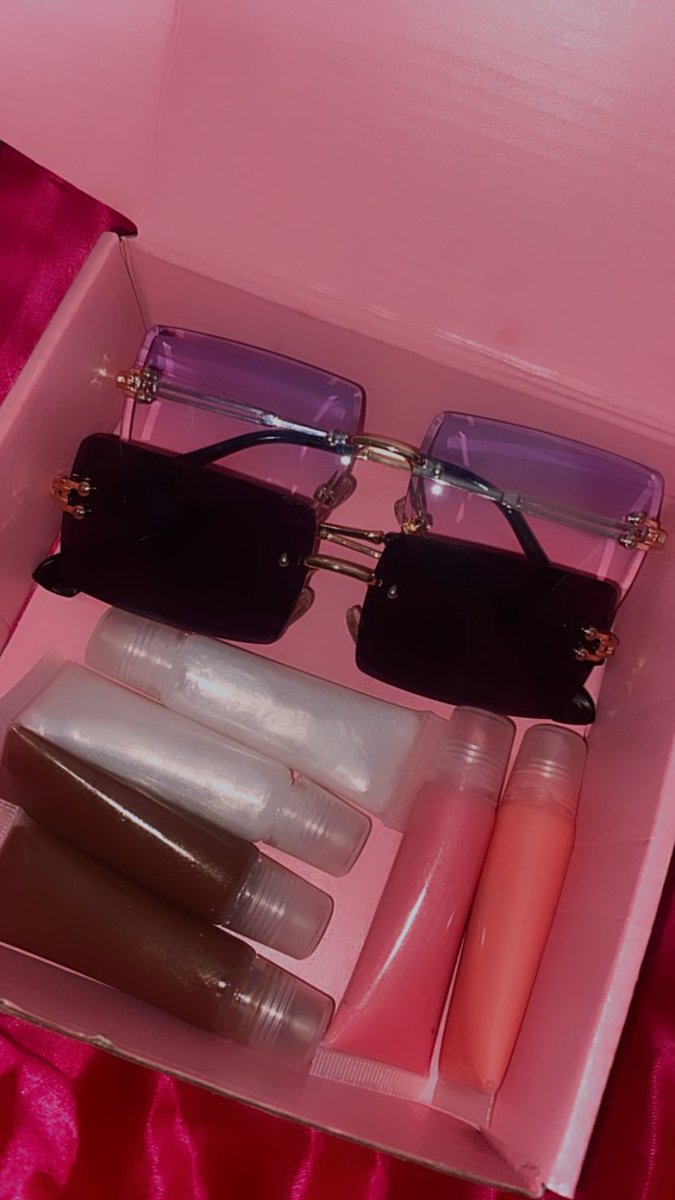 sprvzzz's tweet photo. Fly girl boxes dropping on the website soon 🔥

Subscribe to our site to stay updated on drops ❤️

https://t.co/xI0dT0DEqb https://t.co/ptAhmxqNQm