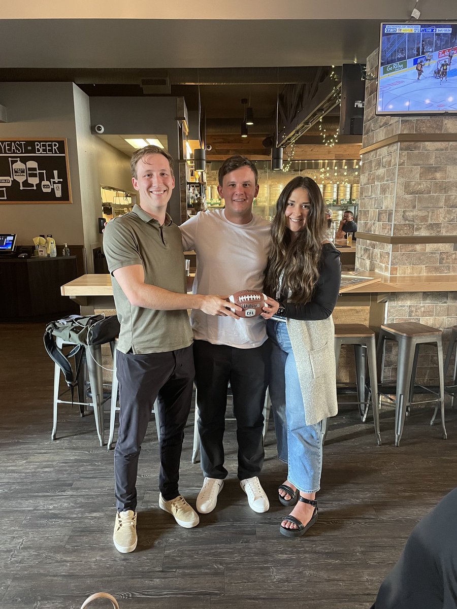 Shut the door on DAY 1 by giving the ‘Founder of The Day’ game ball 🏈 to Charles from <a href="/fotenixtech/">FOTENIX</a> 

- Spirits were high despite losing his luggage on his trip across the pond ✈️

- He offered lots of support to his peers during pitch polishing 🤝

Way to go Charles 👏