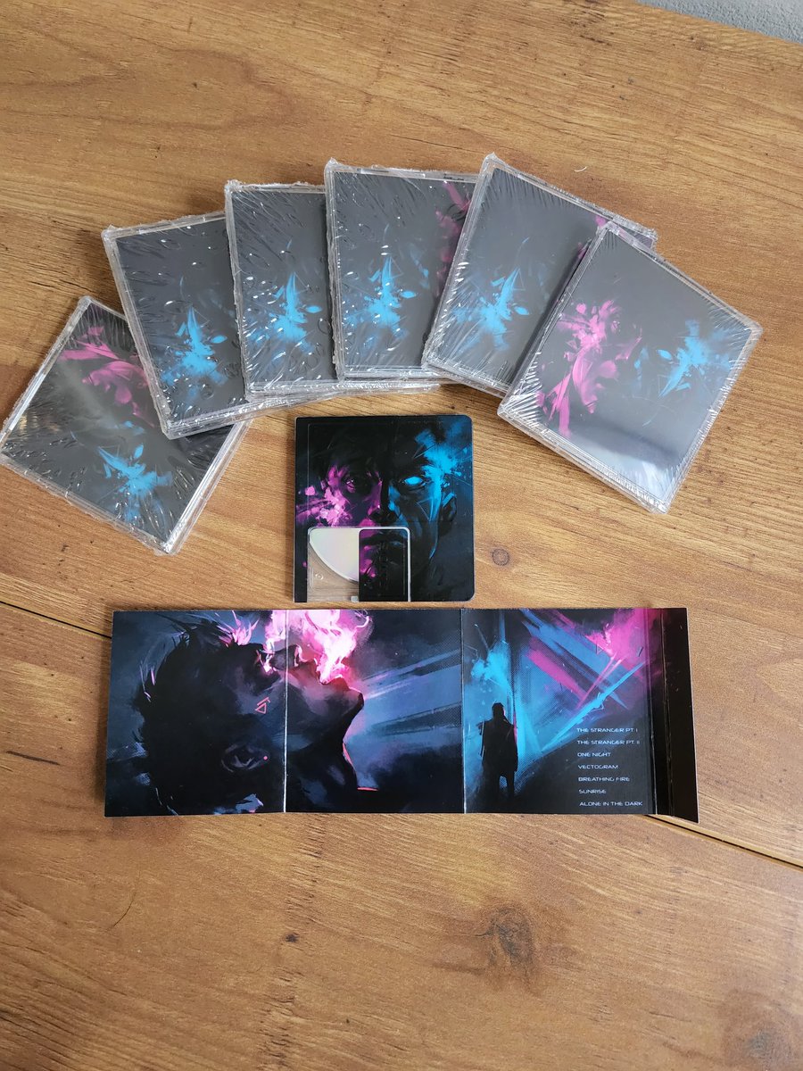 Shadowrunner's The Stranger
On face printed mini disc.  First pressing of only 10 copies with original RMR logo.  Act quick!  
mirrorgatemedia.com 
mirrorgate.bandcamp.com
shadowrunner82.bandcamp.com