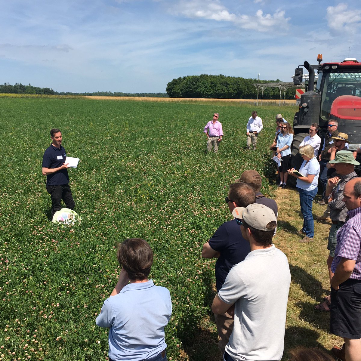 So lucky to be at the incredible Yattendon Estate today as they launch as a LEAF Demonstration Farm <a href="/LEAF_Farming/">LEAF</a> <a href="/NickDown21/">Nick Down</a>
