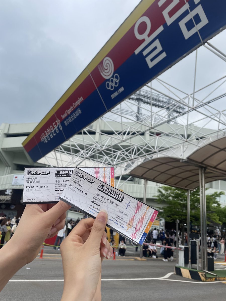taktaktak76's tweet photo. joocbox 3ํ ํ๋ฅํ. 6์์ด๋ฒคํธ๋ก kpop๋๋ฆผ์ฝ์ํธ ๋ค๋
์๋ค๊ณ ํ๊ณ ์ถ์๋ฐ...
๋ค๋ฅธ๋ ๋๋ ค๊ฐ๋๋ผ ๋ธ๋ค์ด ๋์ ์ฐธ์!!
๊ณ 1 ๋ธํํ
์นญ์ฐฌ๋ฐ๊ธฐ ํ๋ ๋ฐ...
๊ณ ์ด๋ฌ ํ๋ฅํ ๋๋ถ์ 1๋
์น ์นญ์ฐฌ๋ค์. ใ
ใ
ใ
#joocbox #๊ณ ์ด๋ฌ #๋ธ๋ค๋ชฉ์ผ #4ํํ๋ฅํ๊ฐ์ฃ
https://t.co/eKi3eCy26n https://t.co/bkzYy3OMyv