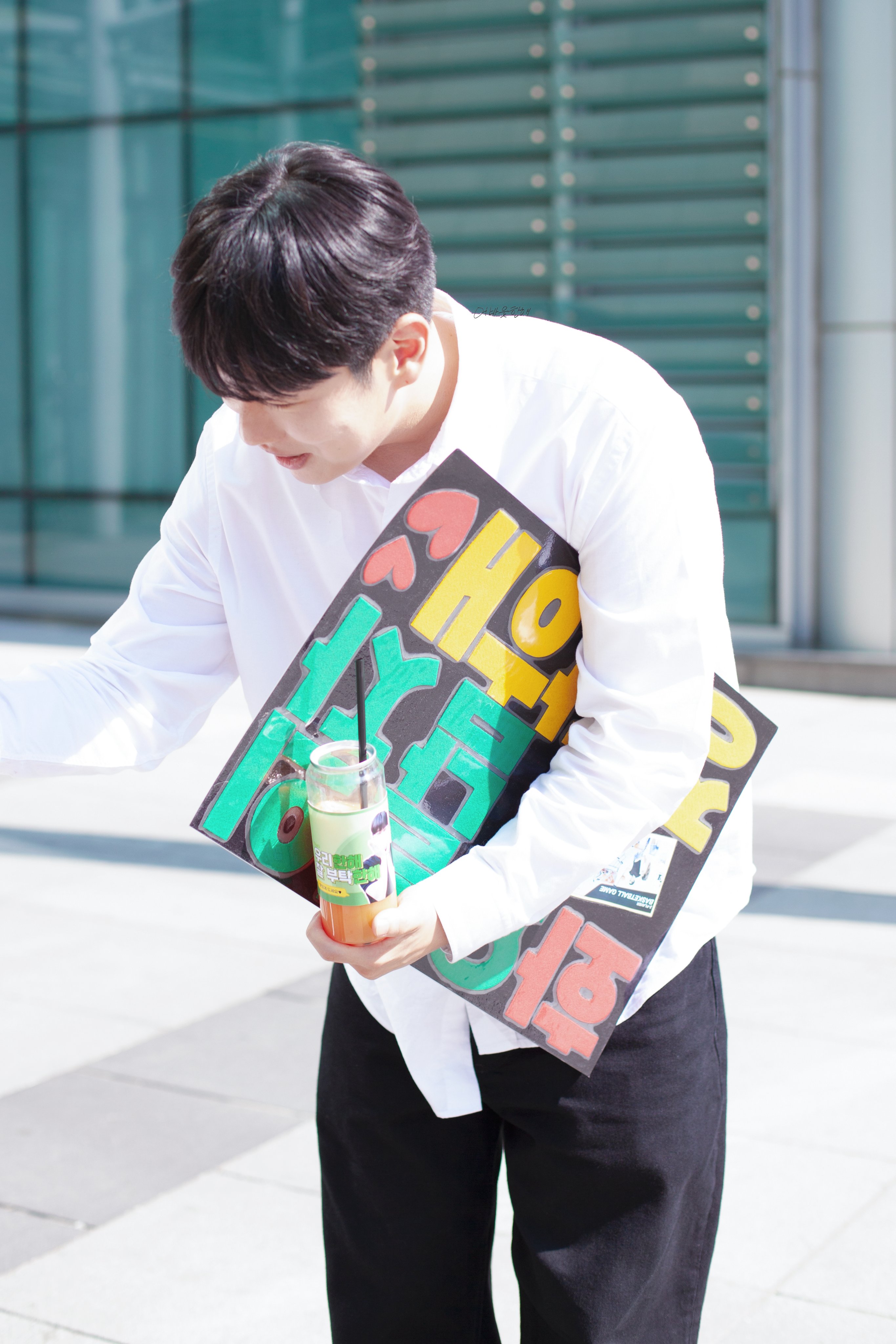 어바웃 (@about_hanhae) / Twitter