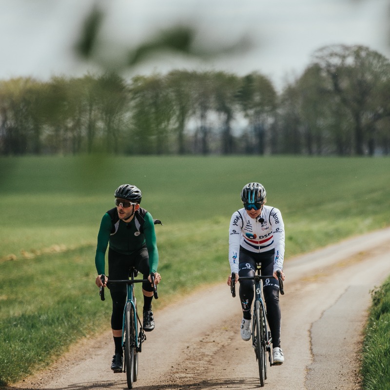picnicpostnl's tweet photo. ππ©π¦ ππ΄π€π’π±π¦ - ππ°π΅π΄πΈπ°ππ₯π΄π¬
@bikeonscott caught up with @pfeiffergeorgi - taking on some of her stunning home roads for a training ride packed with scenery and plenty of climbing before a well earned cafΓ© stop βοΈ
#KeepChallenging #BluePrecision #NOSHORTCUTS