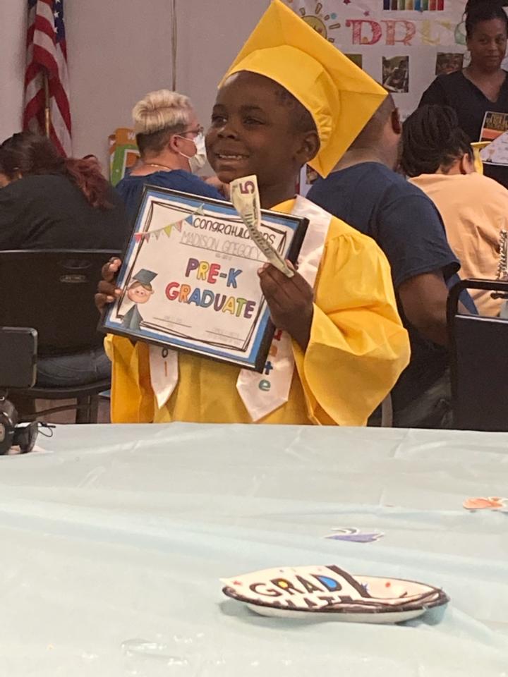 HopeTolPromise's tweet photo. All 4 Kids LLC held a special graduation for the pre-K students. Congrats!
#qualityprek #hopetoledo #toledoohio #sostinkingcute https://t.co/SEwaUUr5Yk