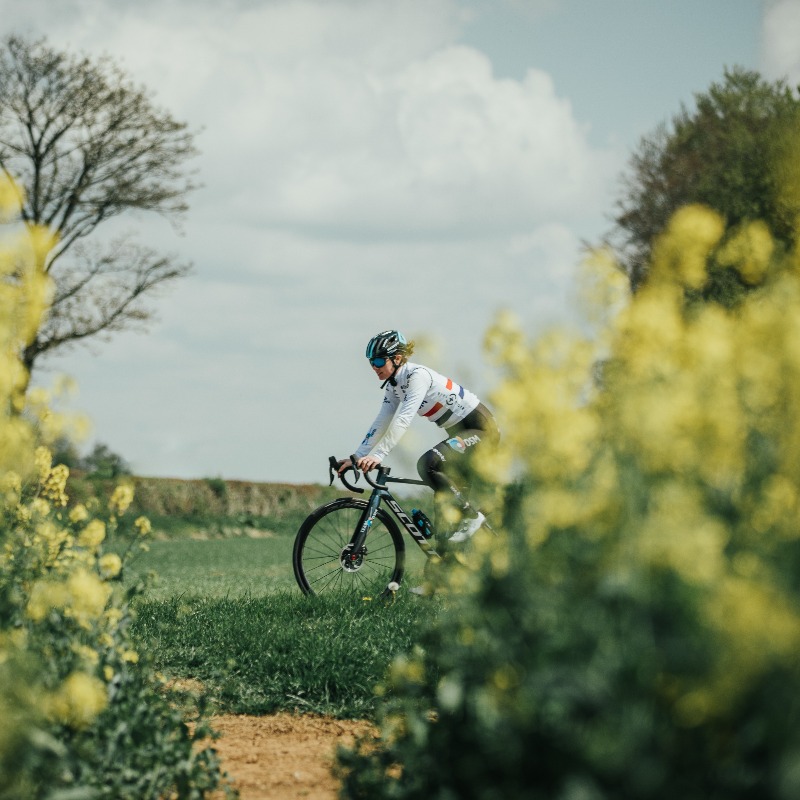 picnicpostnl's tweet photo. ππ©π¦ ππ΄π€π’π±π¦ - ππ°π΅π΄πΈπ°ππ₯π΄π¬
@bikeonscott caught up with @pfeiffergeorgi - taking on some of her stunning home roads for a training ride packed with scenery and plenty of climbing before a well earned cafΓ© stop βοΈ
#KeepChallenging #BluePrecision #NOSHORTCUTS
