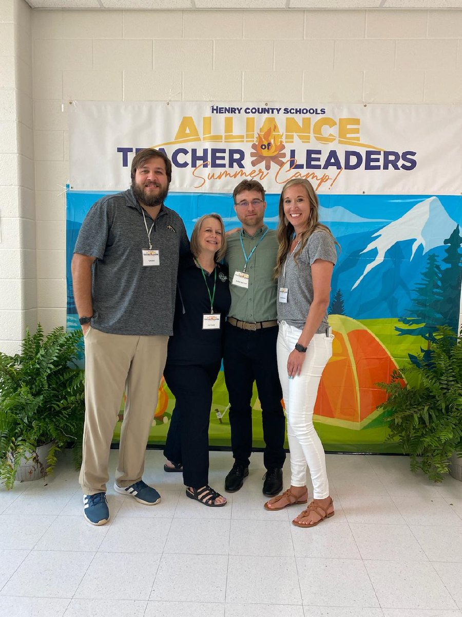 LSmithems6's tweet photo. Teacher Leaders Unite! #HenryATL2022 #OMS_HCS https://t.co/tOzU1JJquG