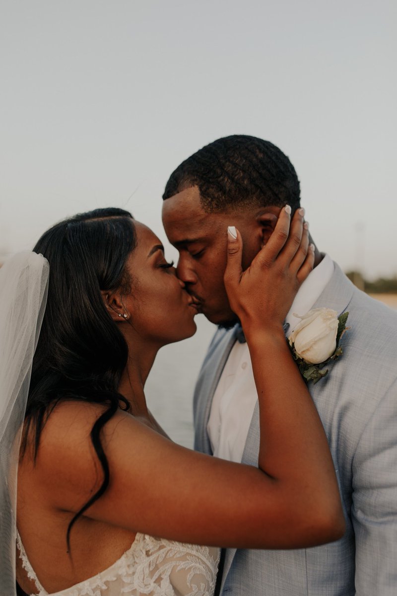 jazzysonoel's tweet photo. 6.17.2022 ♾💍💙 I can’t wait to get the rest of our pictures, these sneak peeks are 🔥 #NextChapterNoel https://t.co/s7VRV7JWgm