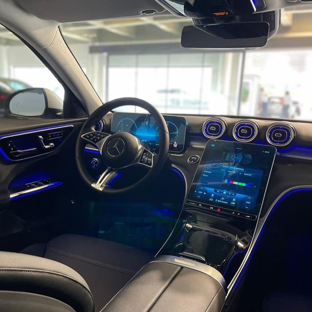 gorostiaga_py's tweet photo. Mercedes-Benz clase C 2022 0km! 
Disponible en sus versiones 220d y 200.

Conocé nuestros planes de financiación propia y bancaria 👇🏻
📲 ¡Contactanos!
✅ WhatsApp: 0985 910 950
📞 Casa Central: 021 615 111
🔗 Sitio Web: https://t.co/lO30qhkJag https://t.co/vPMfv2ESEG
