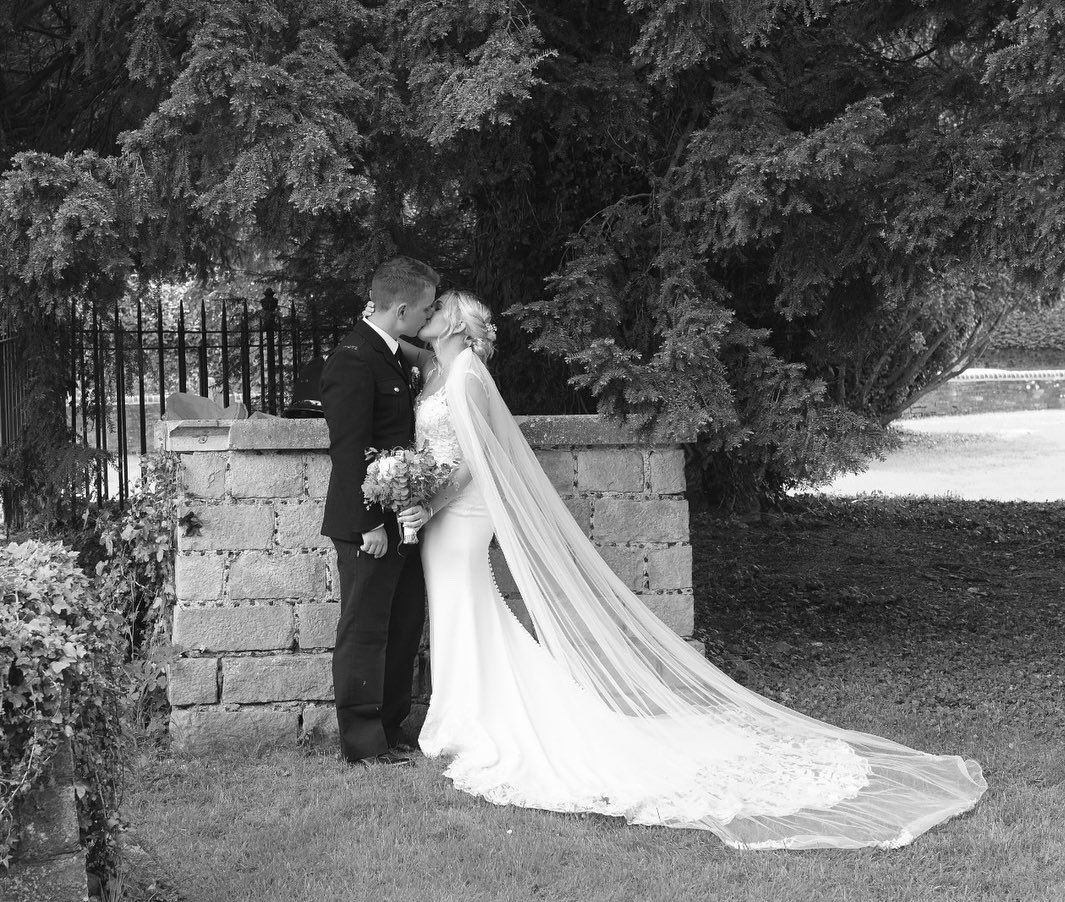 anna_tetlow's tweet photo. We got married! https://t.co/5WlVXOXt2D