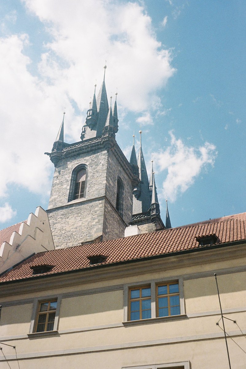 hope_tala's tweet photo. i love prague i miss prague https://t.co/0t4oE0SiP7