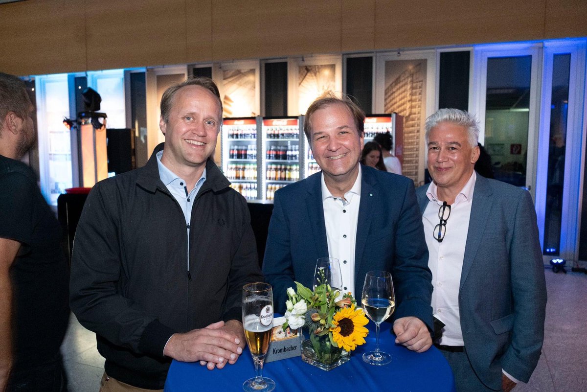 Das war nach zwei Jahren Pause ein gelungenes Revival des #SommerfestdesHandels - gute Gespräche und angenehme Atmosphäre!