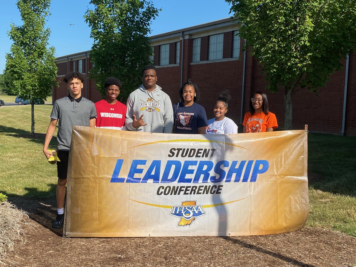 DeEricMister's tweet photo. IHSAA leadership conference 
@GarySchools #slc22 https://t.co/dNElXVufCn