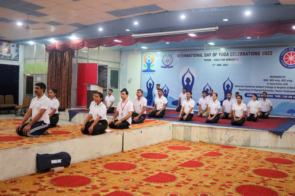 ArmyVivek2's tweet photo. #IDY2022 was organised by 70 UP Bn NCC at @subhartiofficia. Programme was conducted as per protocol, ANO and NCC cadets did Yoga with all volunteers of Subharti University, Meerut.
@HQ_DG_NCC @NCCDteUP @DrSandeepChau10 @Shalya_rohit
#YogaForHumanity https://t.co/pBFV4SmROJ