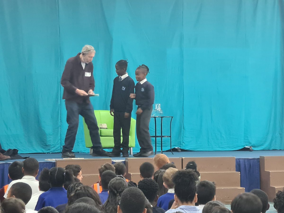 LVPrimary's tweet photo. We had a very special visitor today as part of the Tottenham University Project. @MichaelRosenYes came and talked about his poems and his life and we all loved it! #hopeintottenham #haringeypirates https://t.co/kr27QwgbDT