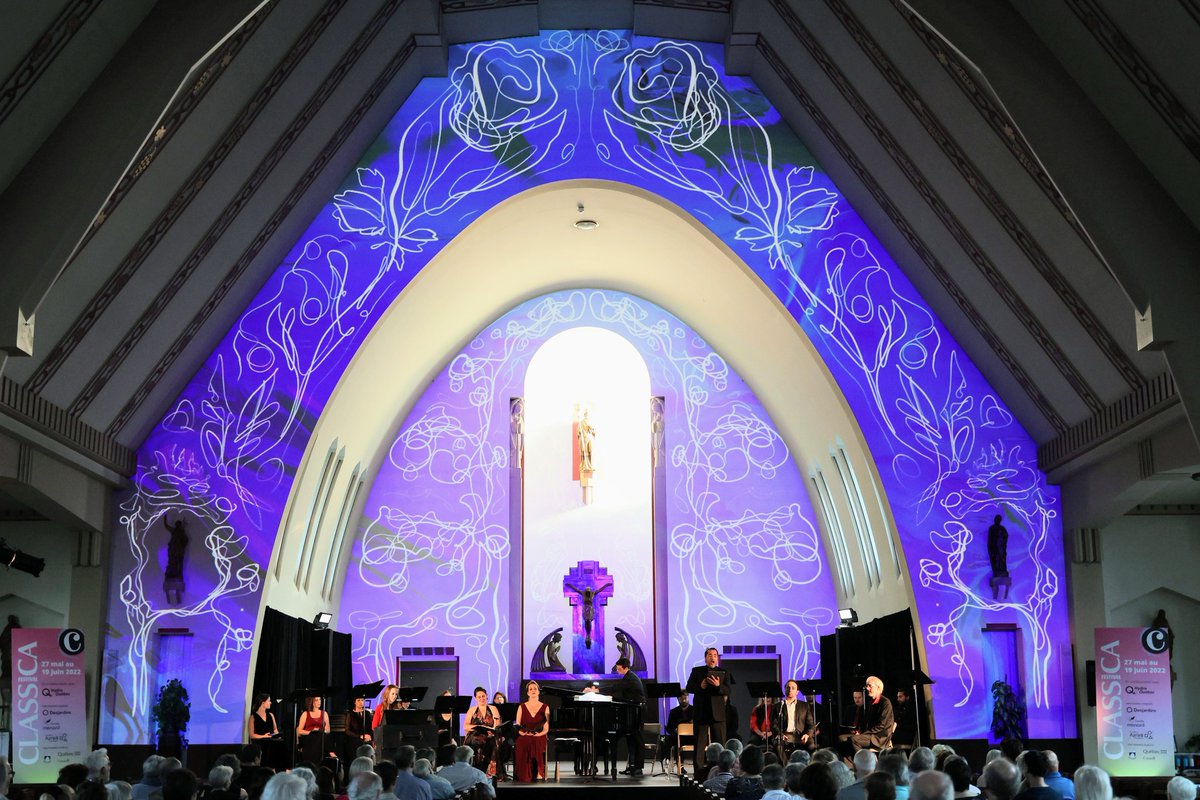 FestiClassica's tweet photo. 🎼 CLASSIQUE ET 📹 NUMÉRIQUE 
L'un des faits saillants de notre 12e édition, qui vient tout juste de se terminer, est sans aucun doute le maillage entre la musique classique et le numérique, avec l'équipe du Lumifest 💜
Admirez quelques-unes de ses créations❗️
📸 Patrick Boucher https://t.co/iSRNSIVl3C