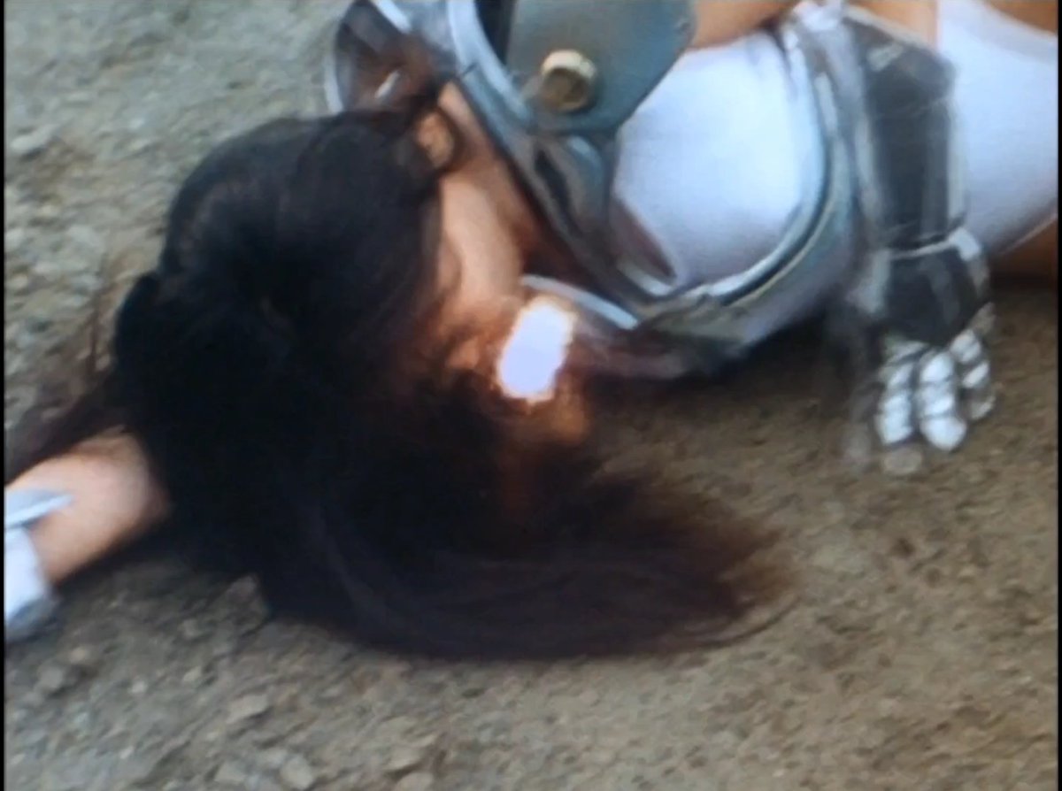 silvaleralove7's tweet photo. シルバレラ2号ちゃんが倒れ込む時のおっぱいの膨らみと太ももで性癖を感じちゃう😍💓 https://t.co/H6kifWzDzj