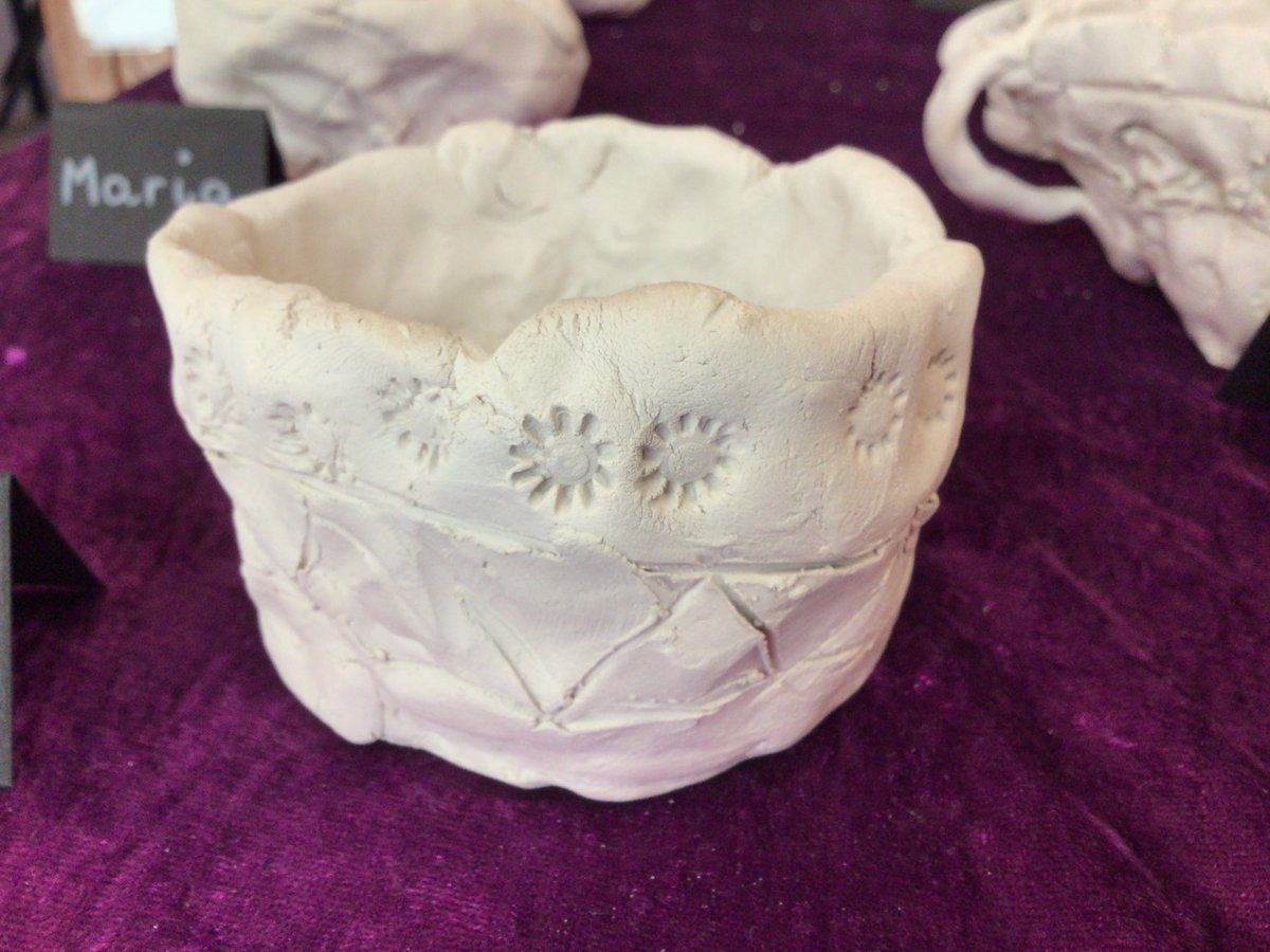 BSNJSL's tweet photo. Roman pottery learning journey - features and uses of Roman pottery, Roman patterns, scraffito and wax resist artwork, designing and final pottery making! #JSLYear3 #BSNArt https://t.co/fVOu4Z6lPX