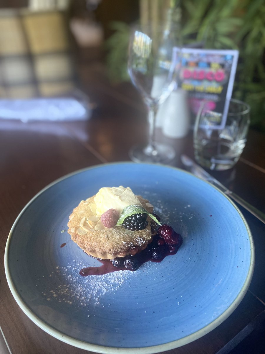 ‼️ Specials Board Desserts ‼️

🍋 Lemon and Blueberry Steamed Pudding, Berry Compote &amp; Pouring Cream 🫐

🥧 Bakewell Tart With Clotted Cream 🥧

➡️ To View Our Menus Please Follow The Link To Our Website theangelattopcliffe.co.uk/food-drink/ ⬅️

📞 To Book A Table Please Call 01845 578000 📞