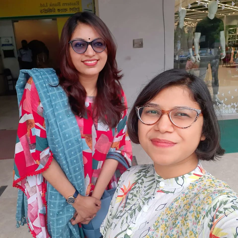 ShawkatMow's tweet photo. অনেক অনেক দিন পর আমাদের দেখা Nilufar Yasmin Neela...
সাথে খুনসুটি, রিকশায় ঘোরাঘুরি, হাওয়াই মিঠাই খাওয়া, কত কত গল্প, ছোট মাম্মাটাকে কাছ থেকে দেখা আজকে...
প্ল্যান ছিল চুলের একিরকম কাট দেওয়া, বাট হলনা, তার সামনে থিয়েটারের প্রোগ্রাম আছে, ইনশাল্লাহ এরপর আমরা মা-মেয়েরা একসাথে দিব https://t.co/ktU2lxmm3k