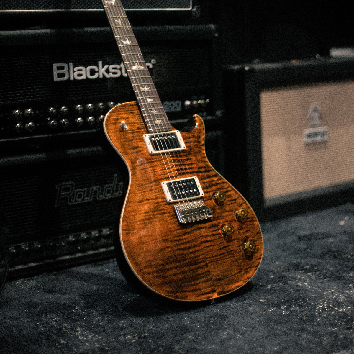 FRET12's tweet photo. Some #mondaymotivation for ya 👀

🎸 PRS Mark Tremonti Signature in Orange Tiger (Trem) #prsguitars https://t.co/Vjp60l478f