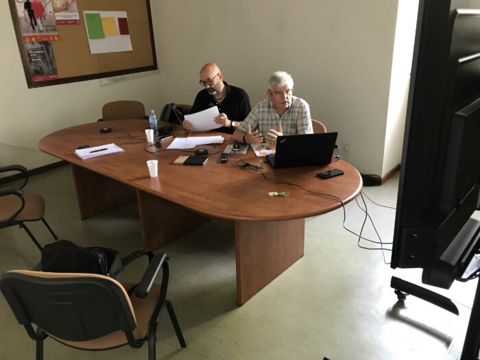 CCastrense's tweet photo. El Área de Seguridad ha comenzado la celebración de unos encuentros formativos online con los directores de cada una de las #CáritasParroquiales #Castrenses con el fin de actualizar contenidos y manuales desarrollados por #CáritasCastrense.
#CercaDeTi
👇👇
https://t.co/HIldSvQPbH https://t.co/sbrU7BHlHC