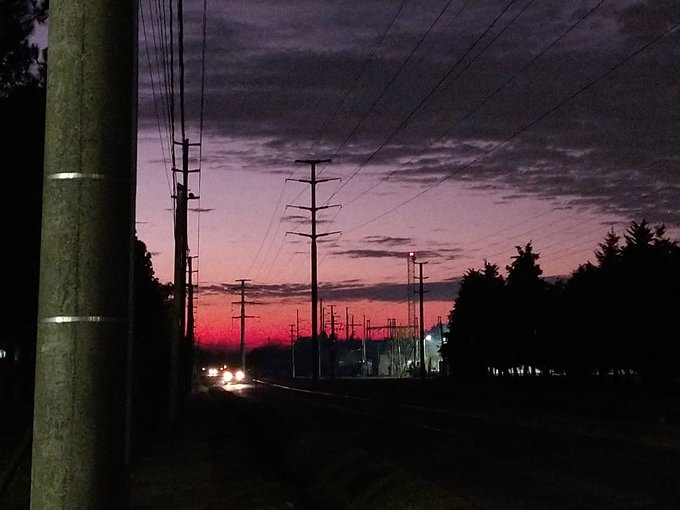 Que hermoso es poder ver cada dia el amanecer. https://t.co/MtEq9H4CJt<a href="/tag/anime"class="tags"><span>#anime</span></a><a href="/tag/manga"class="tags"><span>#manga</span></a><a href="/tag/domingo"class="tags"><span>#domingo</span></a><a href="/tag/cuarteto"class="tags"><span>#cuarteto</span></a><a href="/tag/uzakichan"class="tags"><span>#uzakichan</span></a>