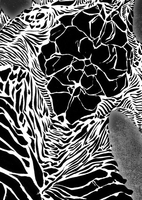 #これ見た人はお腹を貼るこのへんが……セクシーだね。エロい! 