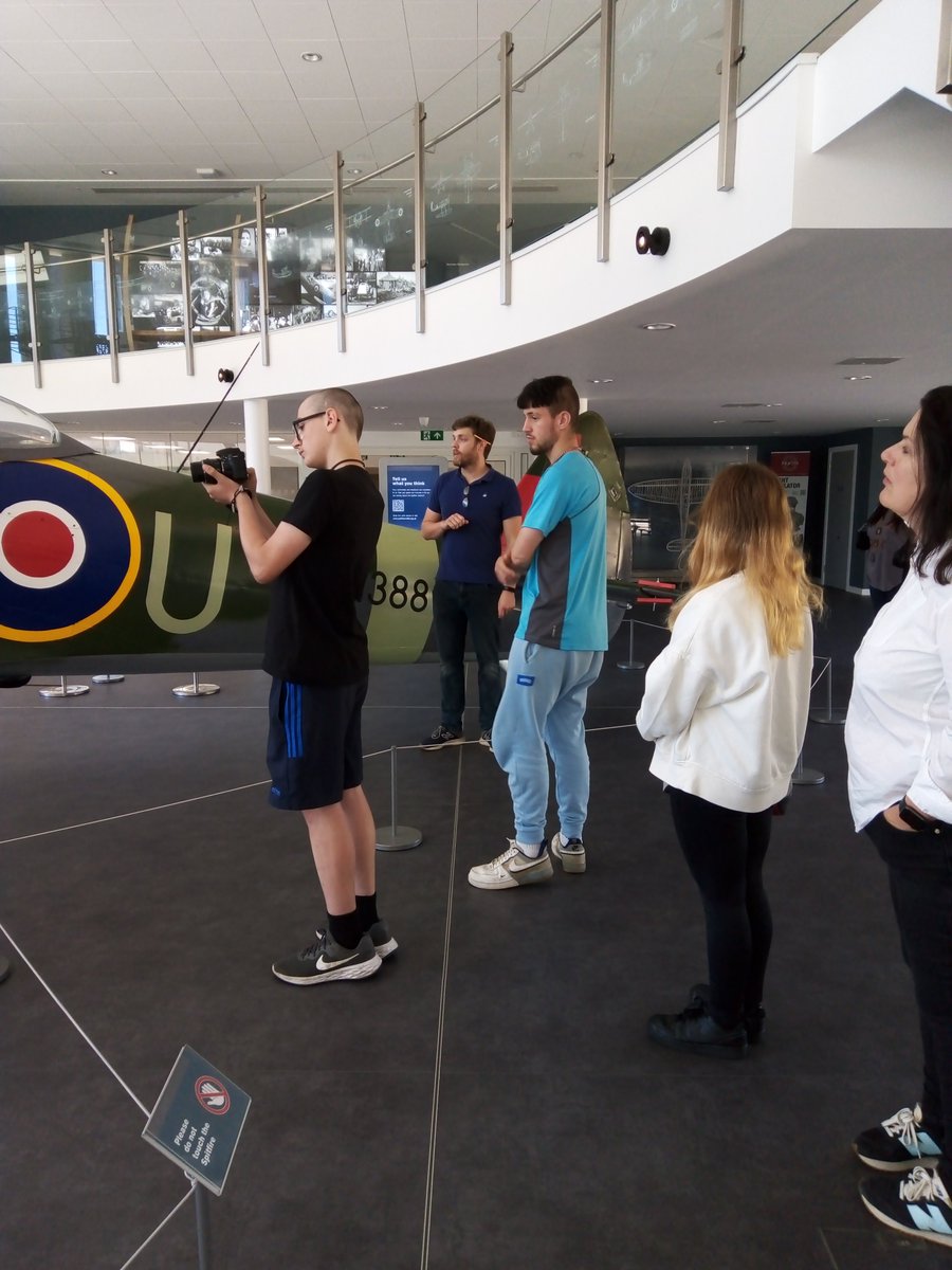 PMAGlearning's tweet photo. Students from @pinccollege are creating artwork inspired by our amazing #Spitfire Here they are in a Q&amp;A with Joe, our Local History Officer. It was donated to us by @RoyalAirForce 50years ago this month.
@SoTCityCouncil #SoTculture 
@kidsinmuseums @fantasticforfam https://t.co/8GyKvBbHBw
