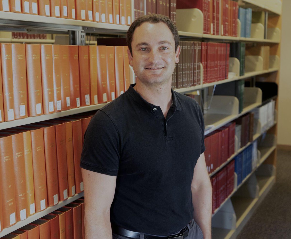csusm_library's tweet photo. Meet the University Library Team! Robert Sheehan is the Administrative Support Assistant in the Library Dean's office. This @csusmalumni graduated in 2017 with a B.A. in @HistoryCSUSM and is working on an M.A. in Digital History at @CSUSM. 
#CSUSMLibrary #CSUSM
#LibraryPeople https://t.co/YpBtkIpFLN