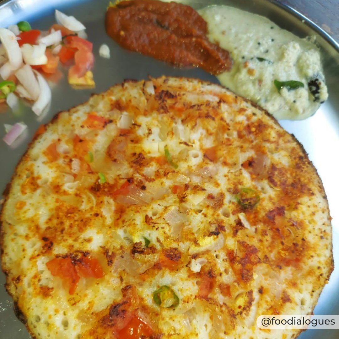 foodialogues's tweet photo. Podi Onion uthappam...Commonly prepared in most south Indian households with fermented dosa batter.

#Recipe link https://t.co/Z6eo0kzXs9 👈😋

#foodialogues #food #foodblogger #RecipeOfTheDay #indianfood https://t.co/T10gG0XuZ8