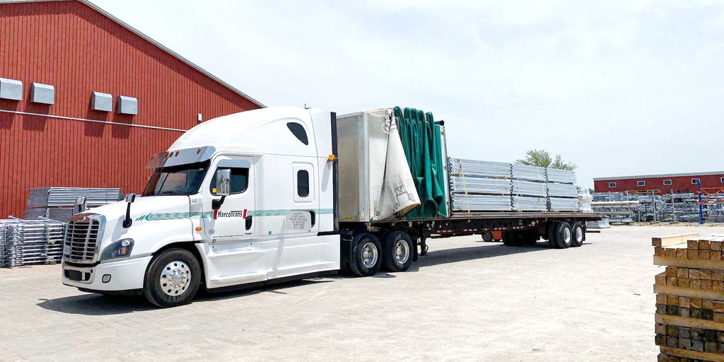 CanarmAgSystems's tweet photo. The first load for a Partner Ag beef barn project left the yard today.

#heavydutystabling #beefbarn #shipment #shipping #partnerag https://t.co/QpYtNo5asA