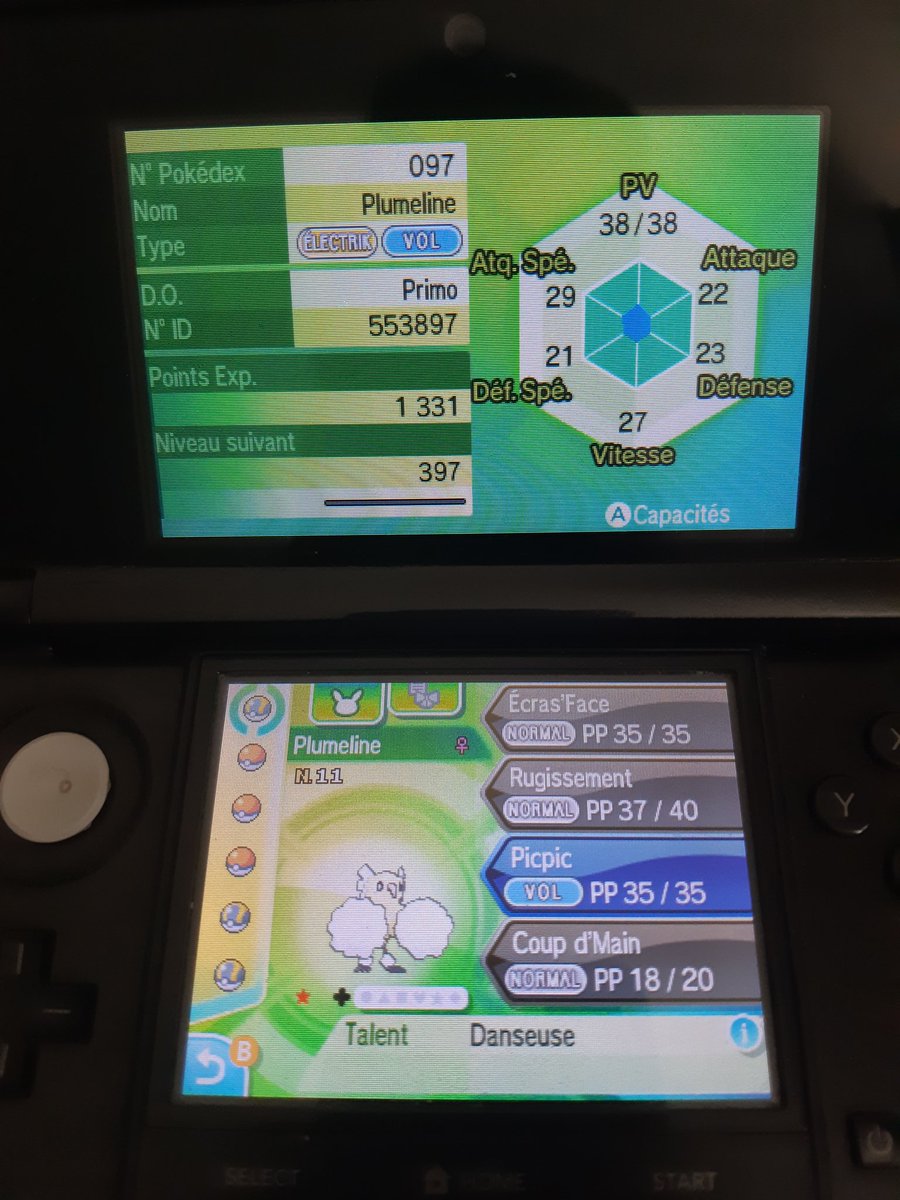 Primalory's tweet photo. Enfin il tombe ! 4 phases pour un Plumeline ✨, la dernière à 9 356 et 26 072 rencontres au total ;-; j'ai pourtant mis Statik pour optimiser mes chances mais il avait du mal
#CommunityDexFR #ShinyHunting https://t.co/0yiMhEqxrF