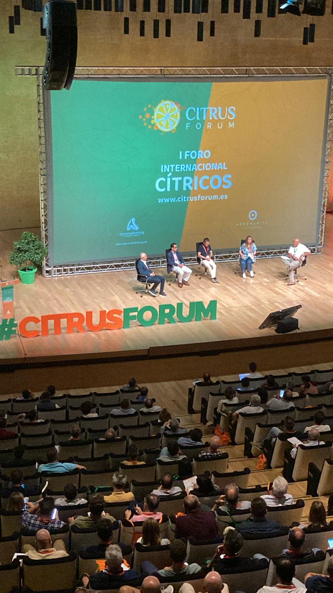Fitogar_'s tweet photo. Desde Fitogar no podíamos perdernos el primer día en #CitrusForum con las expectativas cumplidas.
Mañana más y mejor 😍
#Fitogar #LaNuevaAgricultura #CitrusForum https://t.co/t7g3hEYrbm