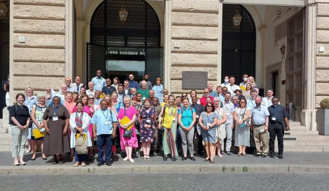 TCSafeguarding's tweet photo. The “customary” International Safeguarding Conference photograph! So good to be together again in person, to strengthen friendships and create new ones as we collaborate in our shared mission to create a safer Church. ⁦@SaferChurch⁩ #CommittedToSafeguarding #SaferChurch https://t.co/XhjEc6Bs9z