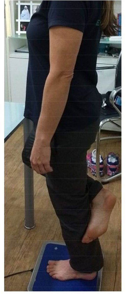 PhysioMeScience's tweet photo. Successful 10-second one-legged stance performance predicts survival in middle-aged and older individuals

👀👀👇👇

https://t.co/Enw8Nahwll https://t.co/3UssTkrs1c