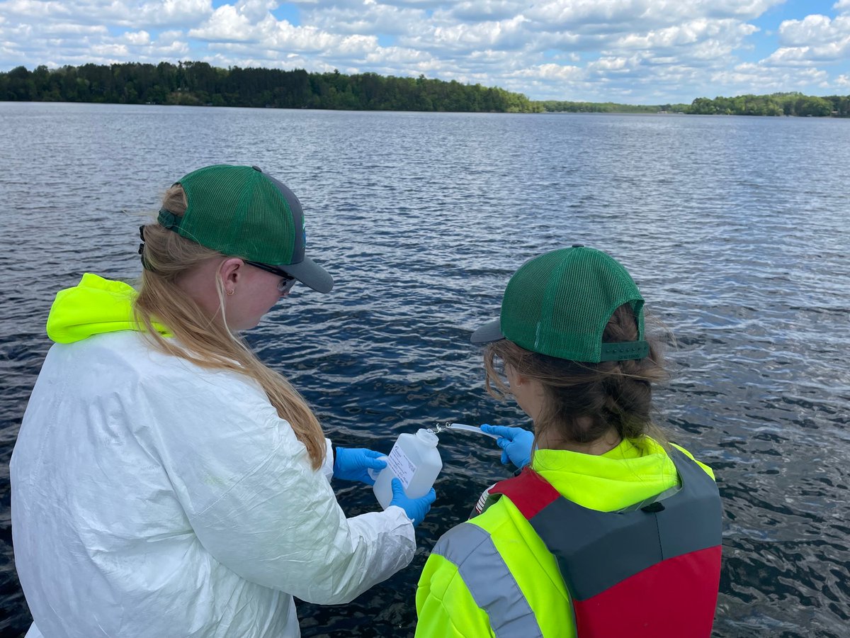 TalonMetals's tweet image. Recording #BaselineData is key to ensuring the environment around us stays just as beautiful &amp;amp; safe for future generations. Last week, the Talon #EnvironmentalTeam collected water samples to help understand the water quality of our lakes. buff.ly/3vxASF7 #Tamarack #Nickel