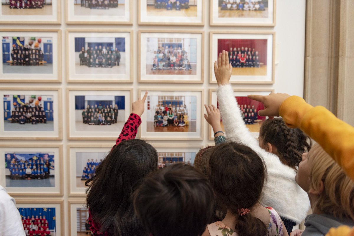 Tate's tweet photo. Tomorrow evening! ๐ฅ
Join artist #SteveMcQueen, @MBalshaw, Paul Gilroy @BungaTuffie and @GaryYounge for a @GuardianLive talk about McQueen's #Year3Project at Tate Britainโthe artist's epic portrait of young Londoners.
๐
22 June, 8pmโ9pm
๐๏ธ https://t.co/uAfqGhGed7 https://t.co/LAD8yrouKw