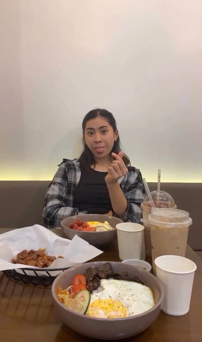 romamaeee's tweet photo. cute little bean 🥺🤍 @romamaedoromal https://t.co/8LYWI9UnYE