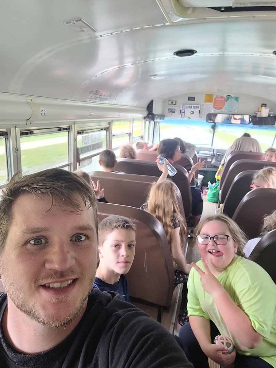 MikeBarbourSTEM's tweet photo. The primary  elementary class @dunneacademy had a blast going to Plaza Bowl in St.Johns today!

Special thanks to @OfficialOZFM for the shout out and the back to back @edsheeran! The students loved it! 

#bowling #fieldtrip #teaching #learning #RadioShoutOut https://t.co/PqN41GgMch
