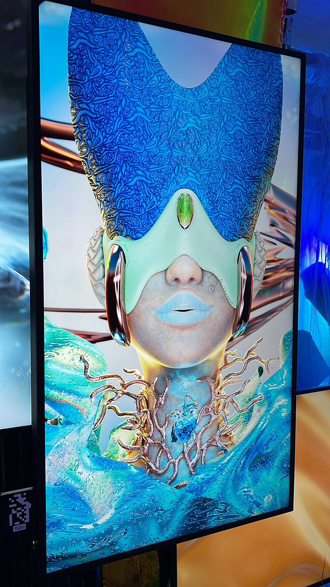BenBUTT0N's tweet photo. Truly an unreal level of detail in person @ezu_xyz @BAYC2745 @psychanon https://t.co/YrHYmWimIv